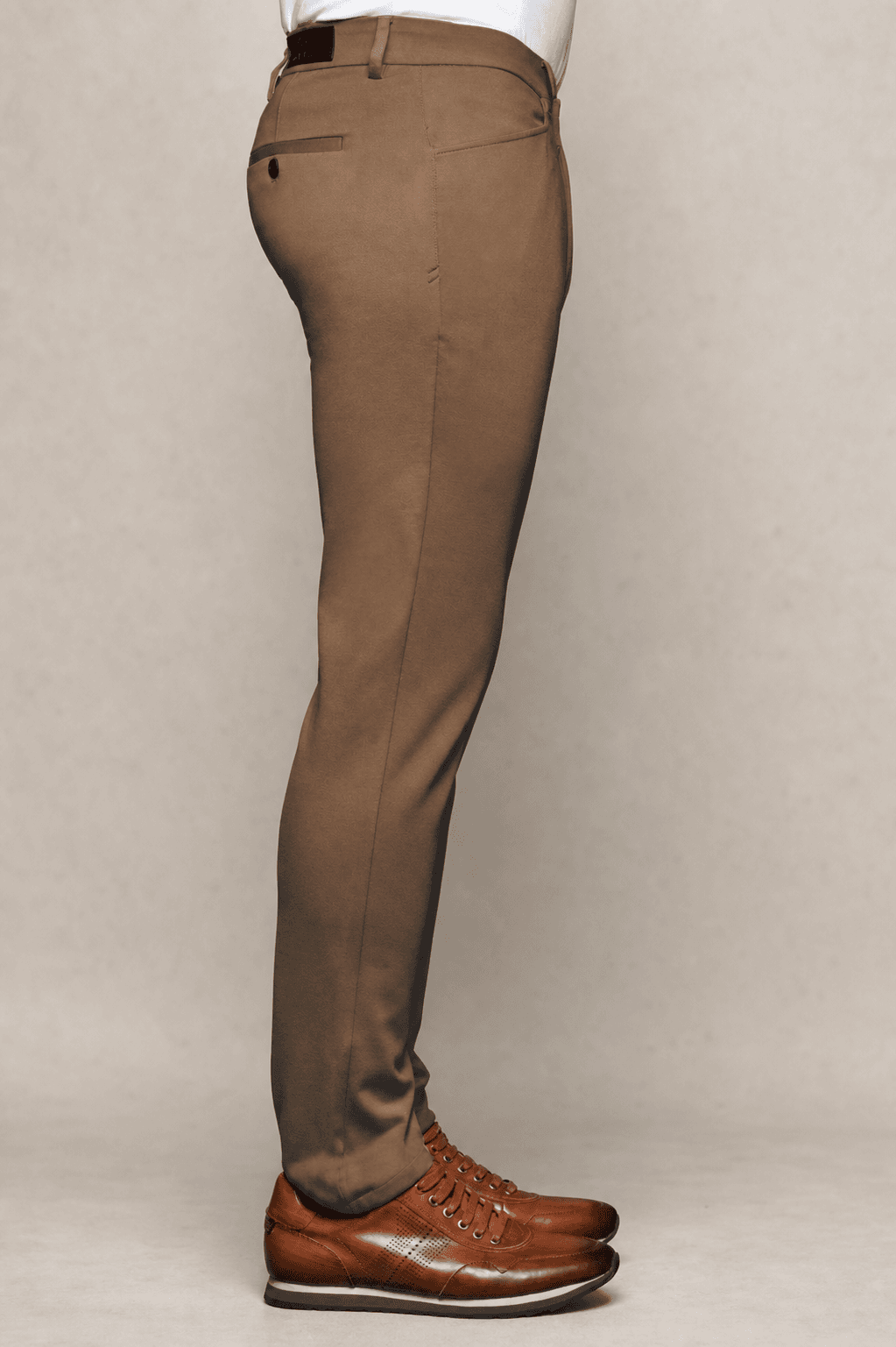 Au Noir Magnum Chestnut casual pants